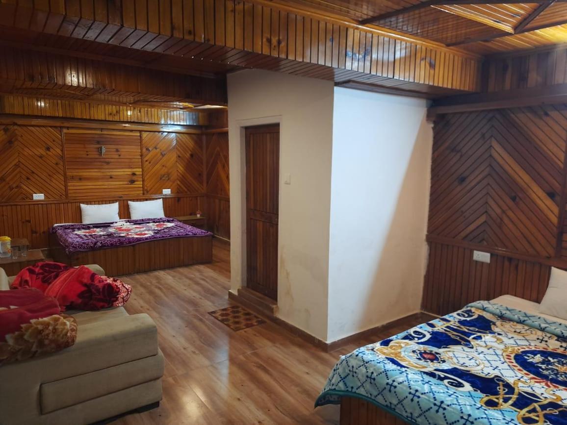 Hotel Jannat - Manali (Himachal Pradesh) — Photos 1